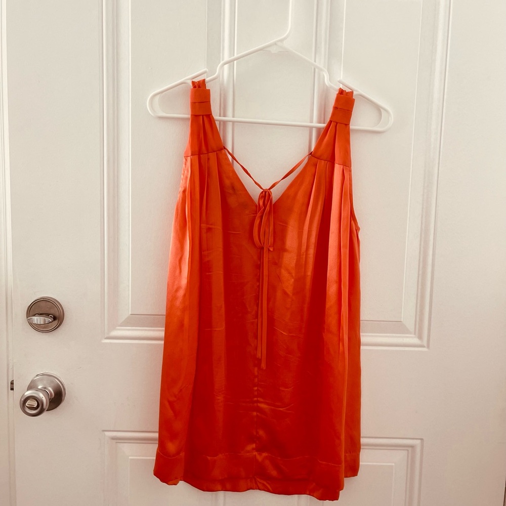 🍊 Banana Republic 100% Silk Sleeveless Blouse – Size Small